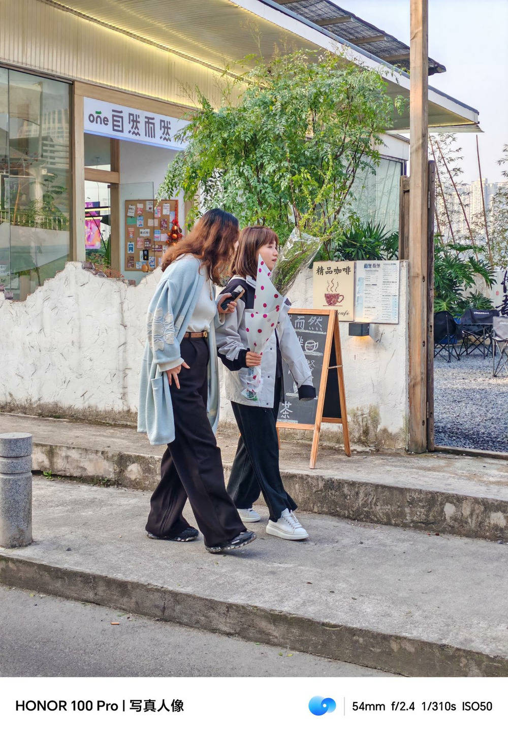 美学设计与"单反级"影像皆可兼得:荣耀100 pro评测