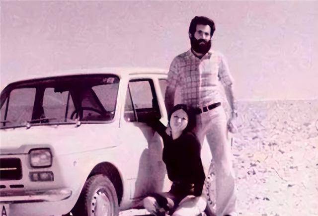 三毛跟荷西不寻常的婚礼上的三个细节,其中一个细节令人感叹