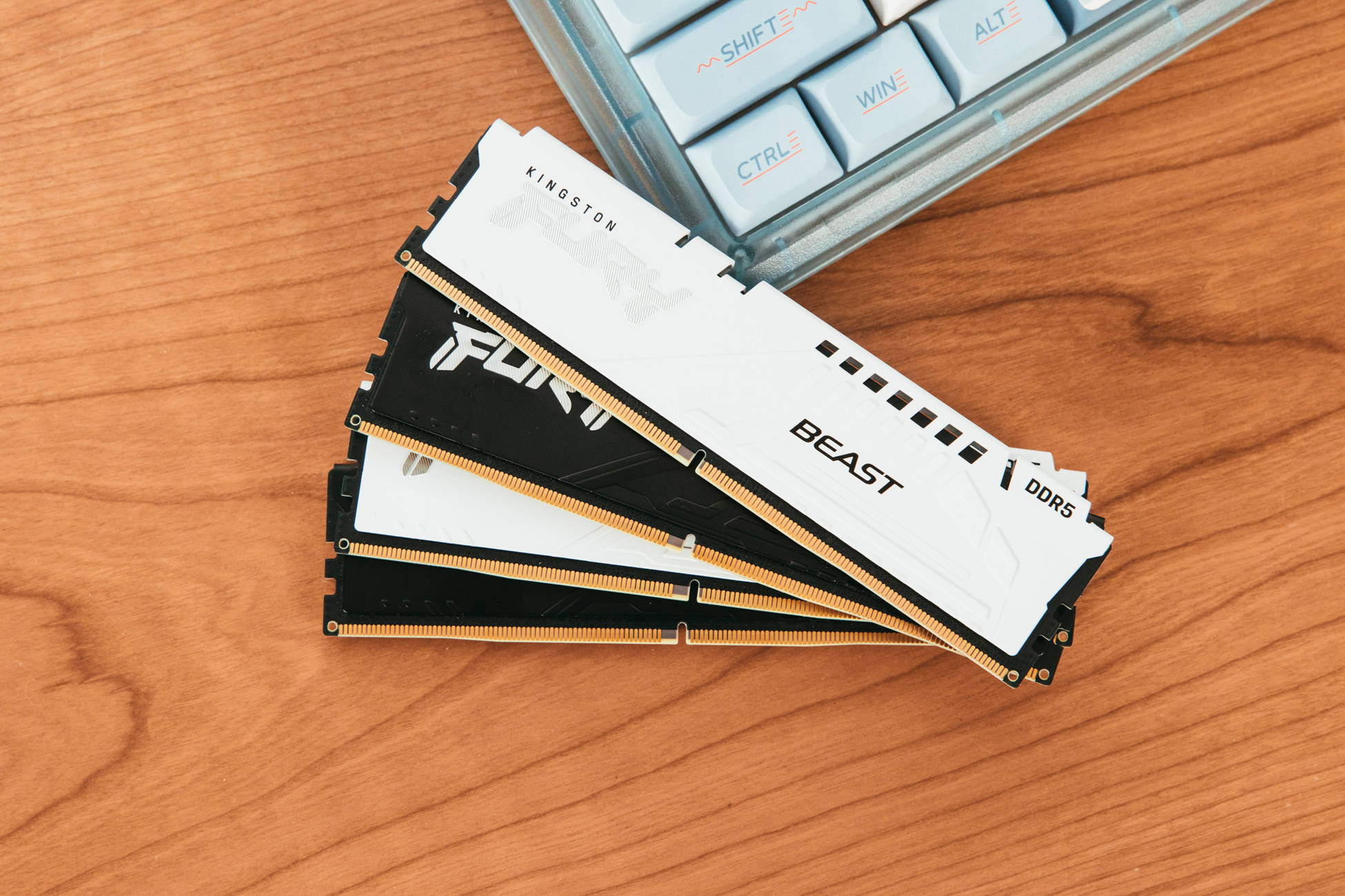 黑白双色,百变太极,九州风神模块化机箱墨菲斯装机分享