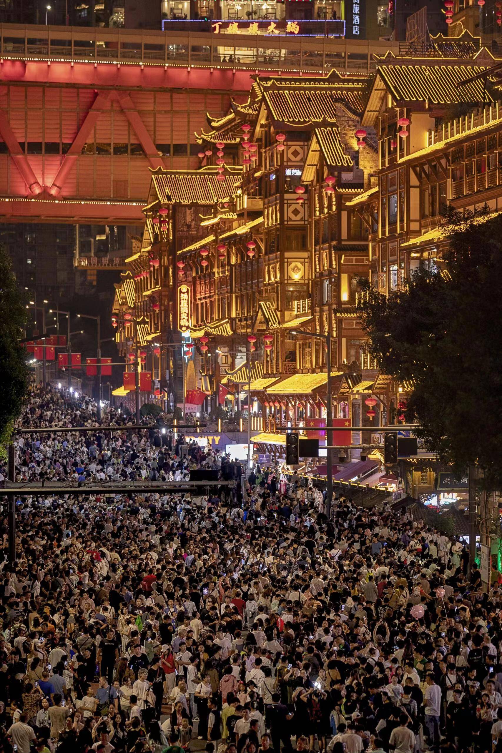 去重庆三日游跟团大约要准备多少钱,重庆4日游报团最佳路线方案