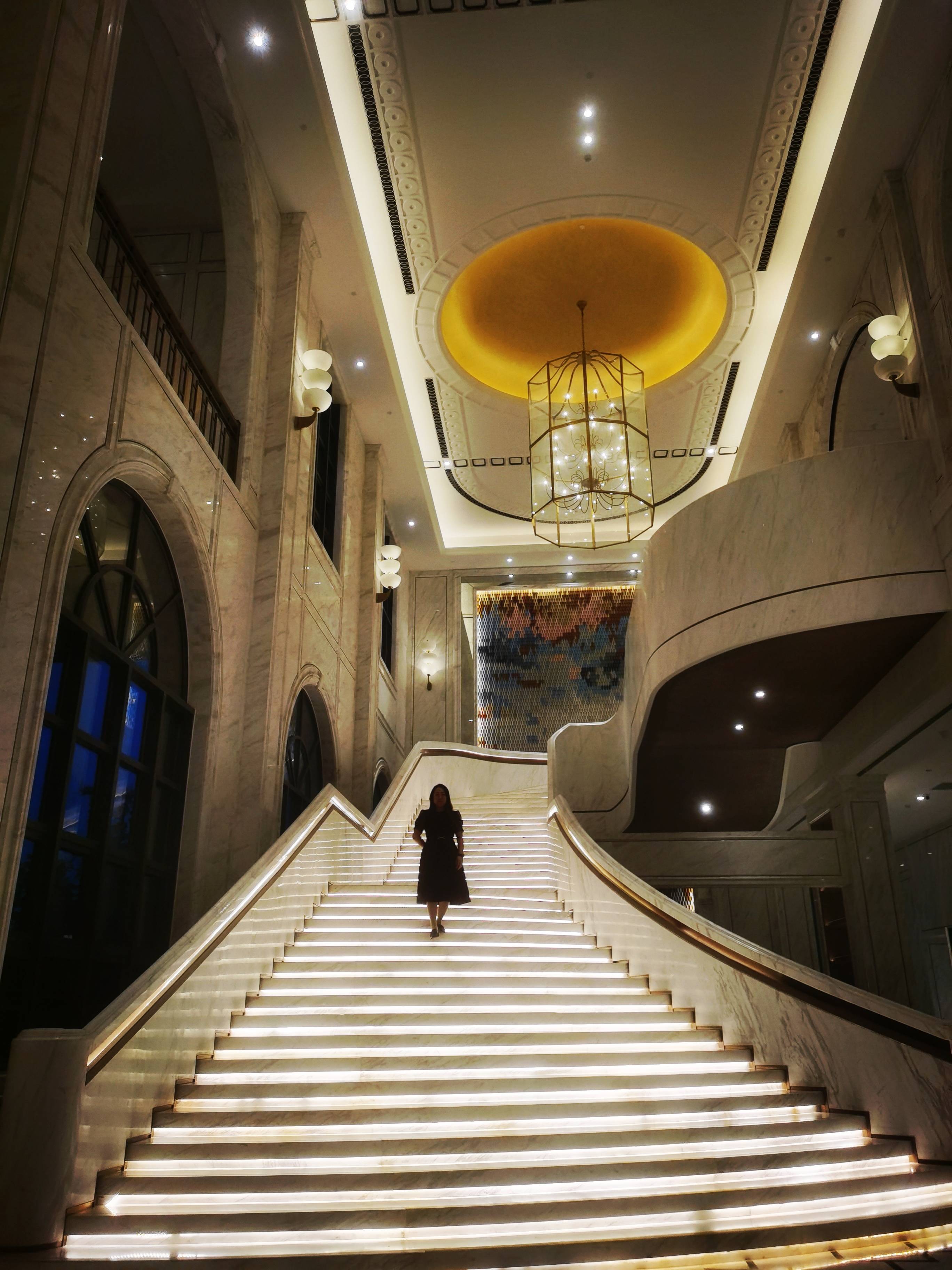 知识产权王森莅临灌南硕项湖酒店