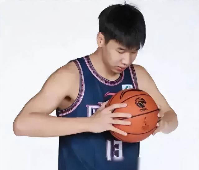 广东锋线新星转投广西威壮,冲击nbl总冠军,朱芳雨牵线搭桥