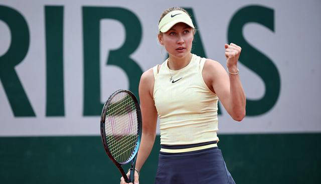 原创            王欣瑜遗憾失利，波塔波娃逆转胜出，首盘5-0领先溃败-王欣瑜吧