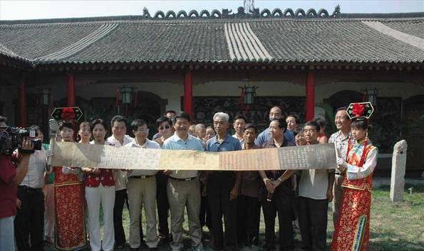 家传十五件宝,旧军阀劫走四件,专家不慎弄丢两件,老人叫苦不迭