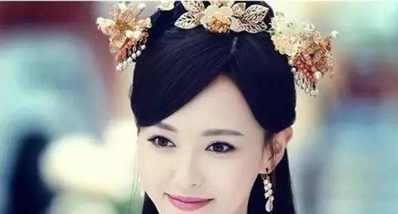 他的妻子进宫住了一个月,他就把妻子赶出家门,结果他被皇帝杀掉_刘琰