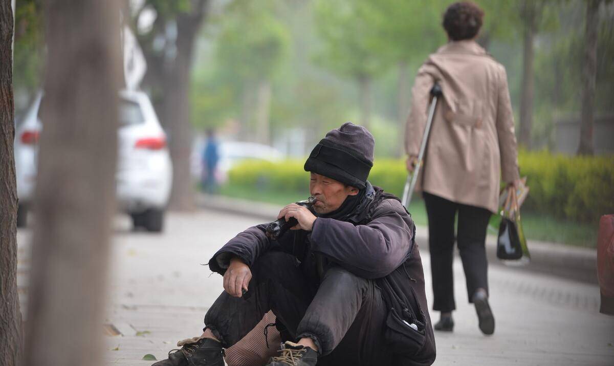 河南农民"瞬间移动"?一夜之间"闪现"千里之外?真相究竟如何?_黄延秋_