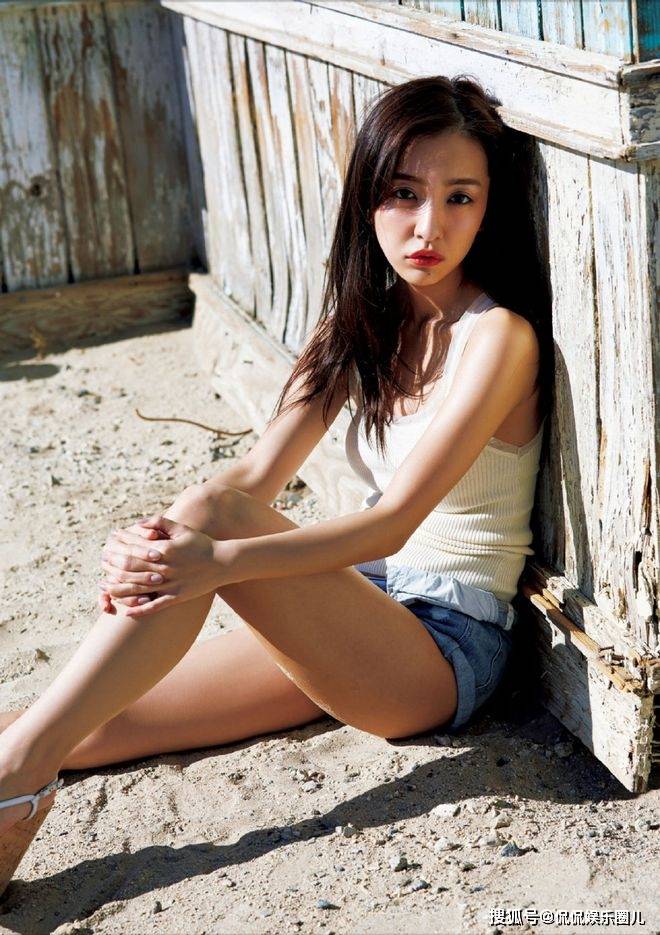 板野友美,这身材是真的绝!