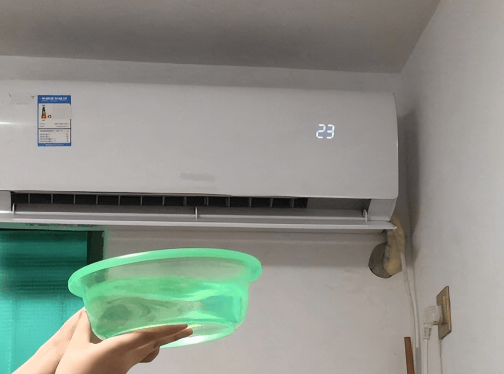 今天算是长见识了!空调流出来的水居然也"值钱",好多人不懂