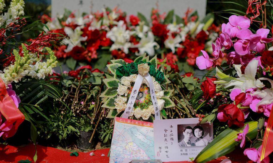 傅雷夫妇受迫害去世,无人敢领骨灰,江小燕曾冒死领取,结局如何