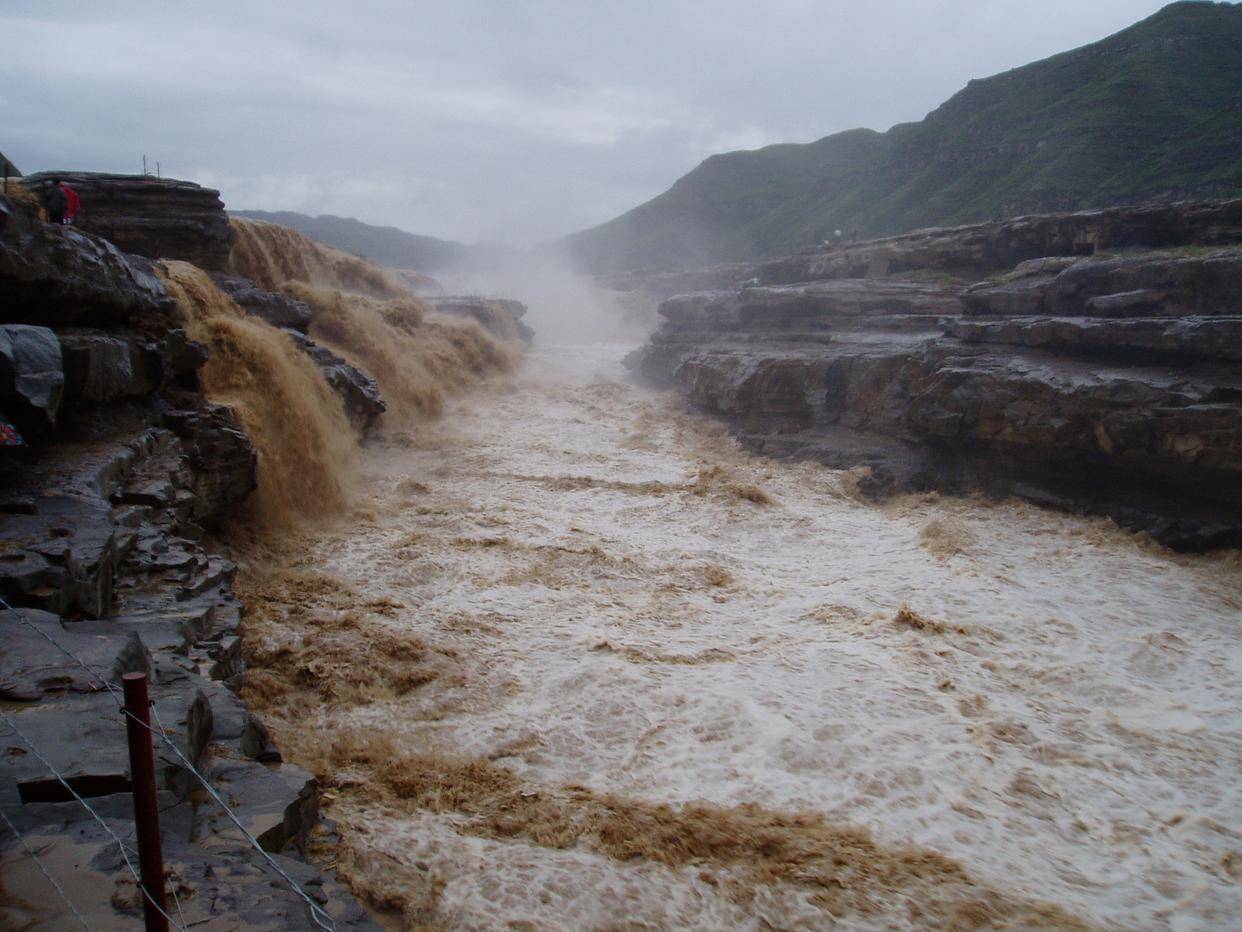 黄河高出地面10米