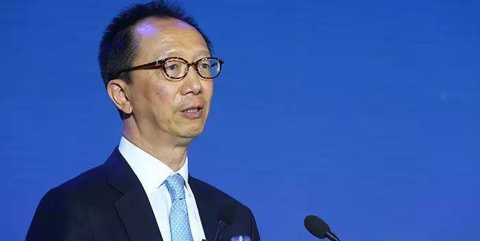 香港"财神爷"梁锦松:拒绝美国招揽,还娶了奥运跳水冠军为妻