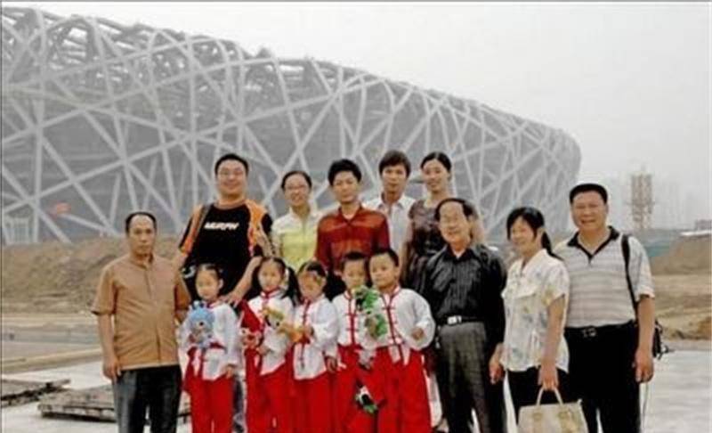 2002年,河北孕妇冒险诞下中国首例五胞胎,后被选为奥运"福娃"