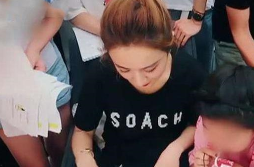 薇娅带货年赚20亿,提及女儿忍不住落泪,网友:职场妈妈不好当
