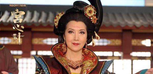 祖父将军母亲公主,一夫一子三孙皆为大唐皇帝,她晚年却跳楼自杀