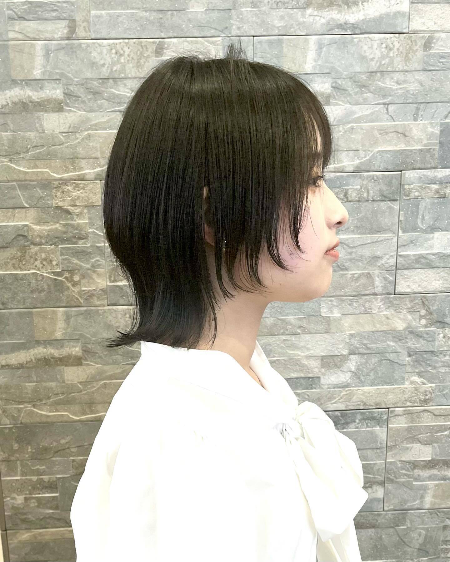 最火狼尾女士短发个性新潮流引领回头率新高度