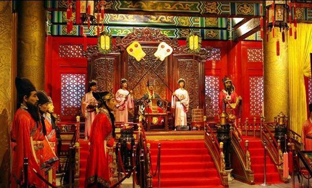 明代内阁和六部有一个此消彼长的过程,也就是所谓的"阁部之争"