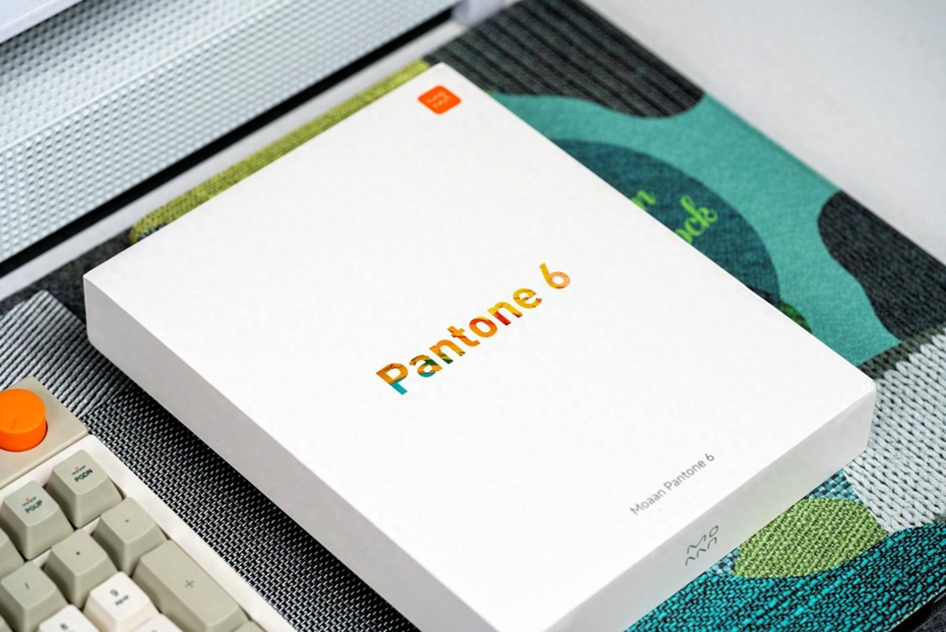 后kindle时代,小米生态墨案推出千元pantone 6彩色电子书阅读器