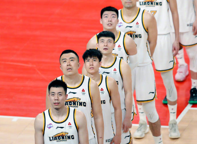 赛程出炉!辽篮首秀打硬仗,年轻人未必顶得住,杨鸣又找来1洋枪