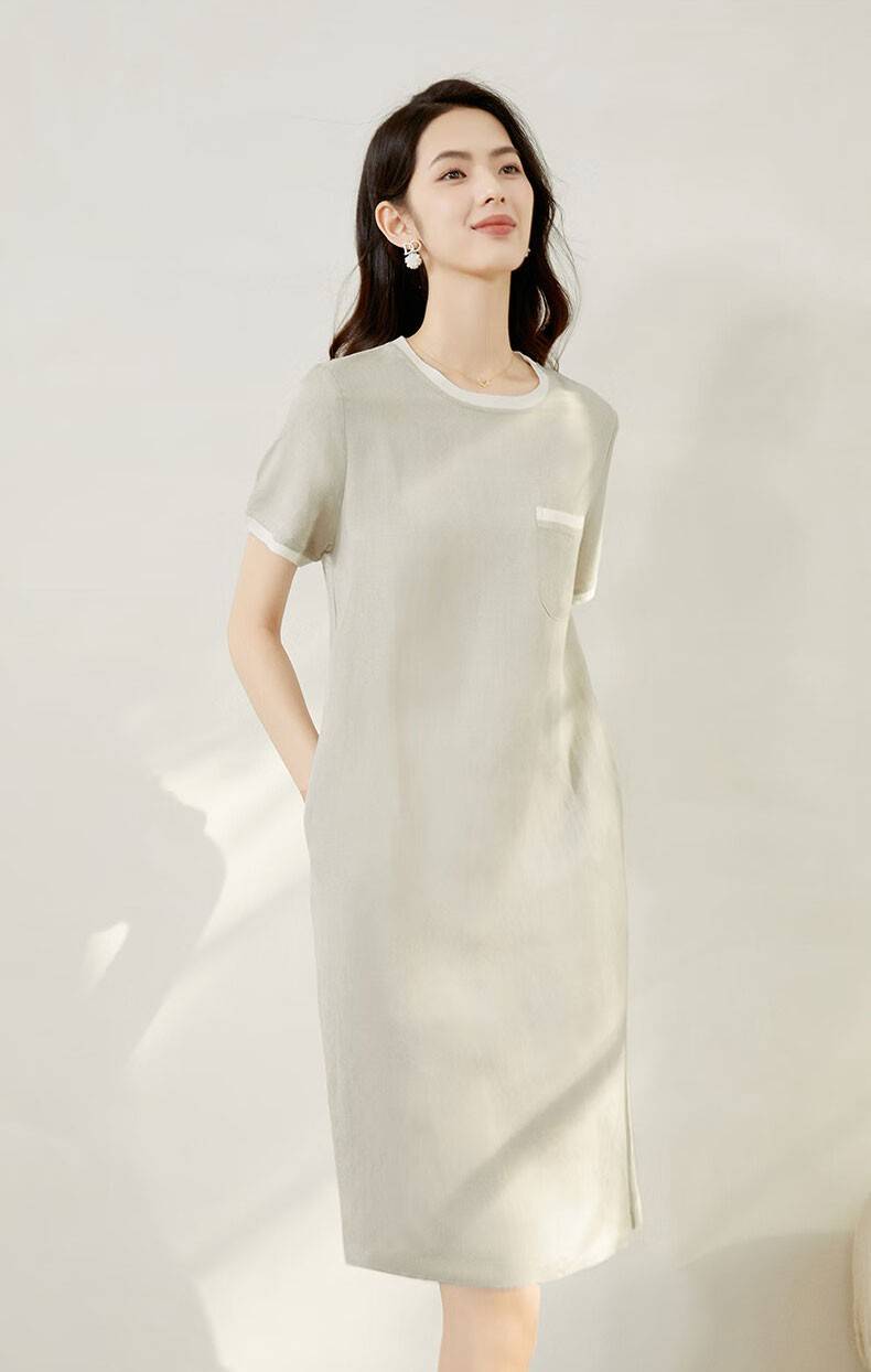 这条简约连衣裙好看有型,亚麻的舒适与素雅,让裙子慵懒又随性