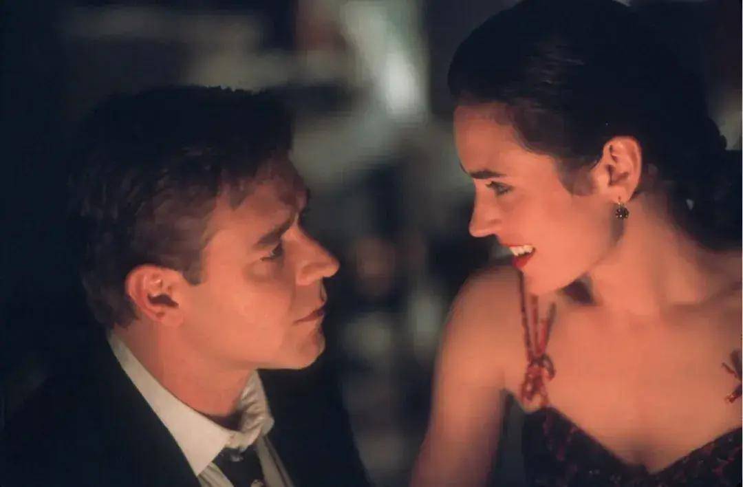 霍华德5,《美丽心灵》(2001年)主演汤唯也成功地塑造了萧红这一角色