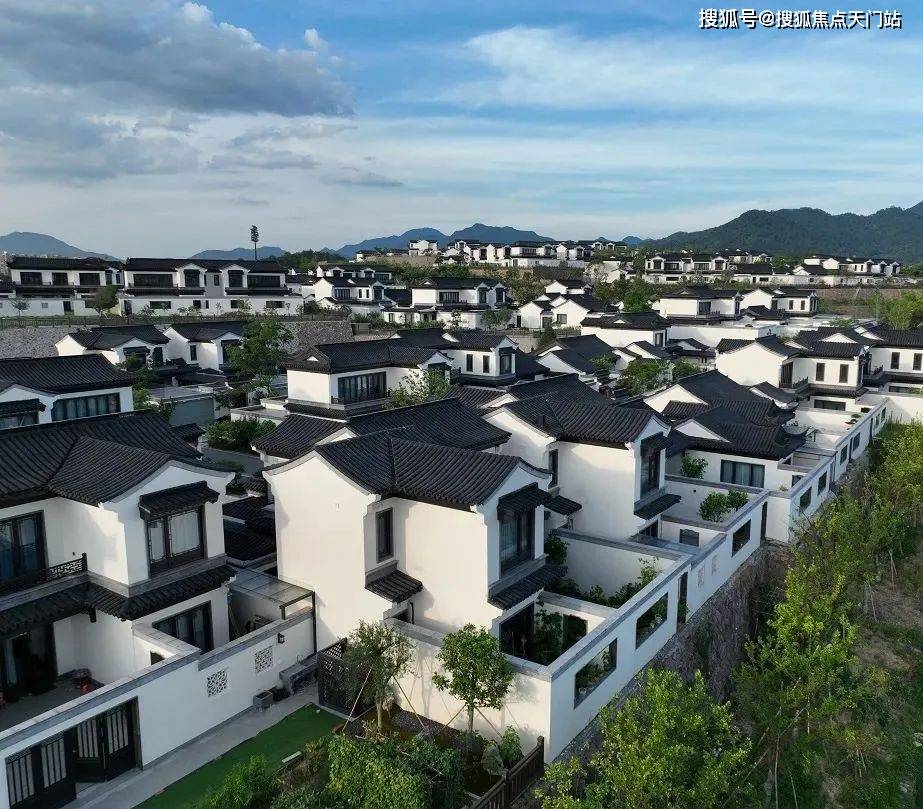 义乌桃李春风售楼处-蓝城桃李春风开发商-中式合院/山水叠墅-售楼电话
