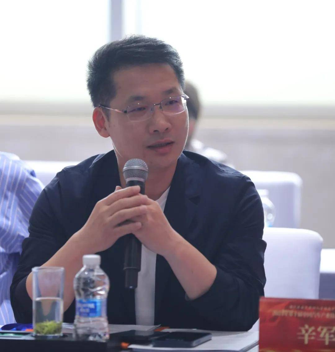 江湖再聚:新老海归话成长,传承接力共奋进