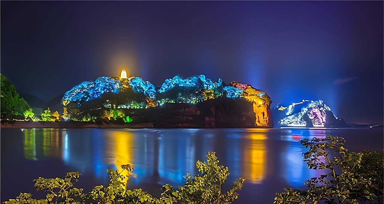 游玩照片上发现睡佛,得到5000元奖励,多年后为何又说要280万?