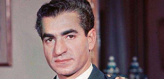 时任伊朗沙阿的巴列维国王也十分自傲,一心以为自己的国家坚不可摧.