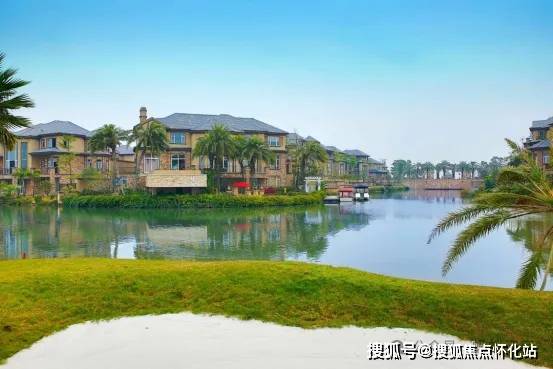 山环水抱,藏风聚气风水格局,揽尽湾区精粹,封藏水龙之气,汲尽山灵之神