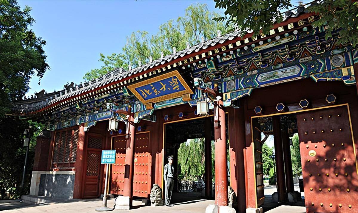 26年前,清华才女为爱远嫁非洲生下4个混血儿,她后来怎么样了?