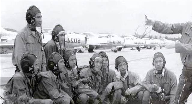 1981年,越军上尉乔清陆,携9人驾机起义投奔中国,最后怎么样了