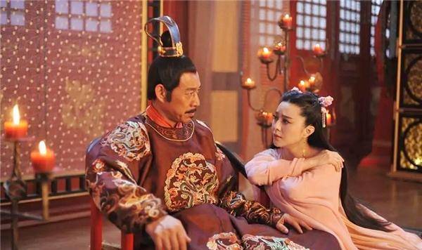 跟李世民11年,武则天都没有子嗣,李治上位后,为何有了?