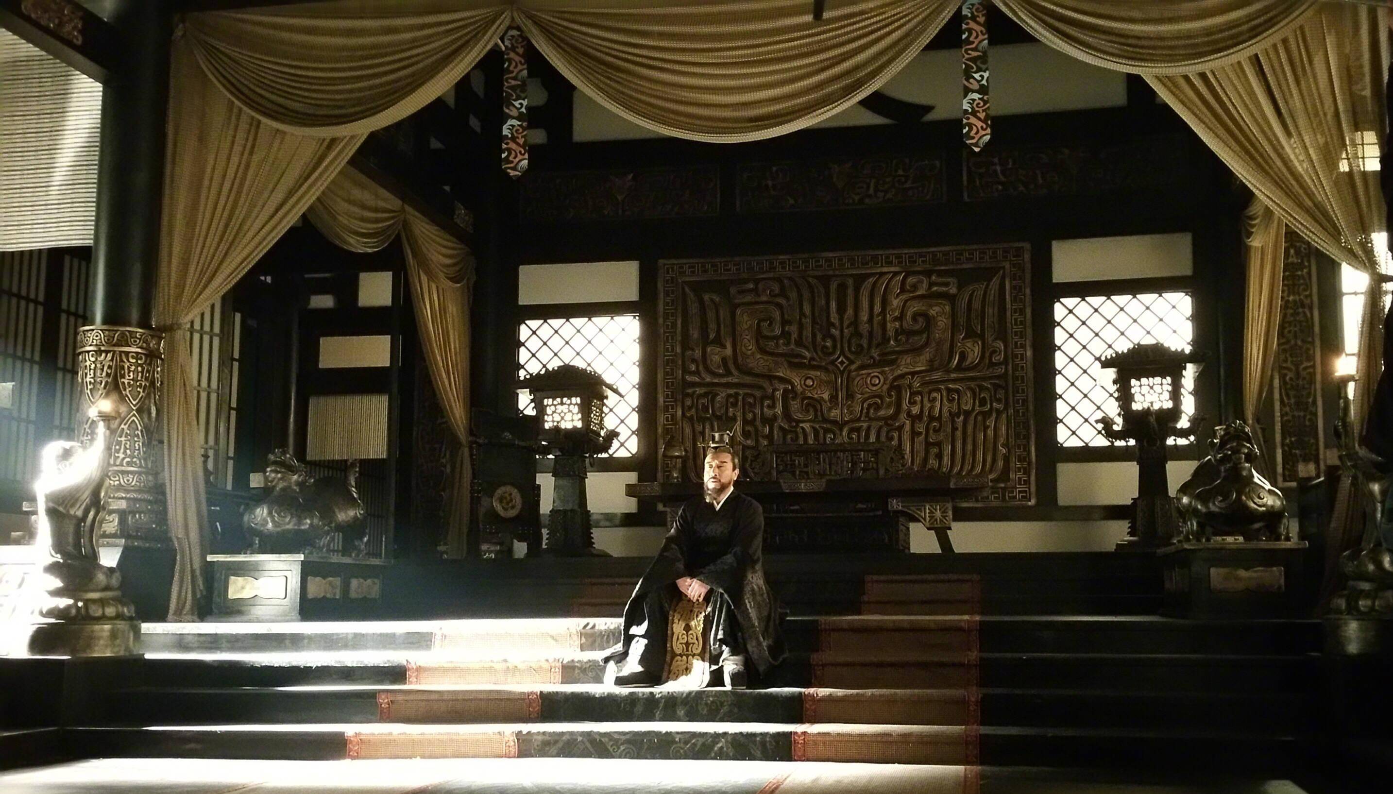 封金挂印,五关六将,关羽屡次弃他而去,曹操为何仍旧一再忍让