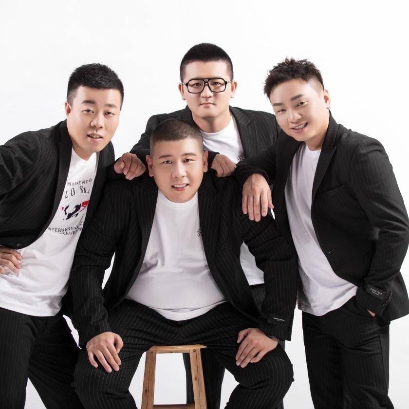 后来,富贵,阿浩,星林,胡胖离开群组,成立组合"青春老男孩",而大石桥