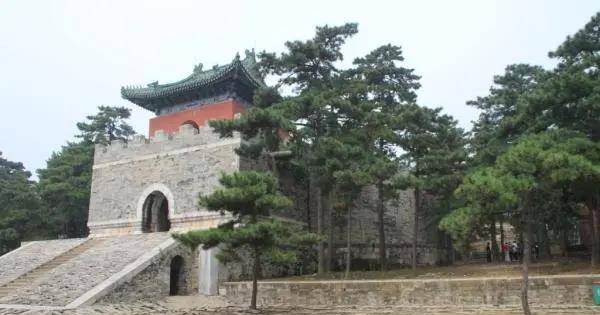 纯妃陵墓被打开,意外揭开一段皇室丑闻,乾隆曾想极力隐瞒_纯惠皇贵妃