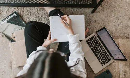 英语快速提升方法有什么？揭秘高效学习技巧-快速提高英语的办法