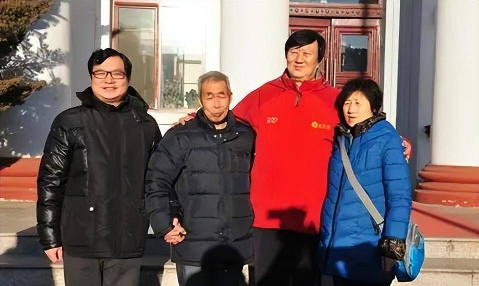 "呼格案"专案组长冯志明的双面人生:贪腐近4000万,被判18年