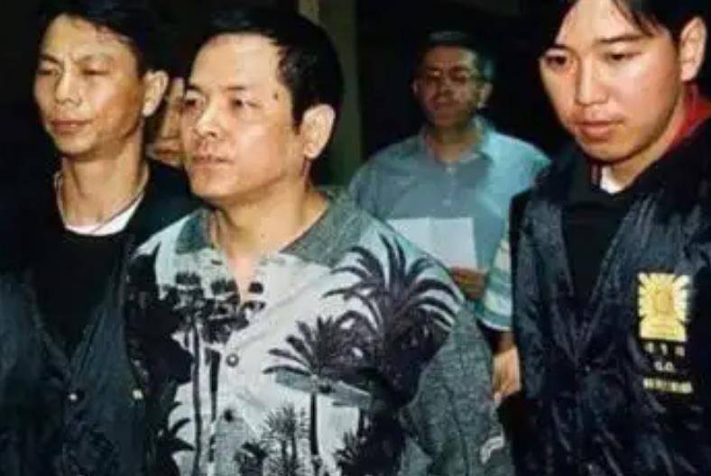 澳门"黑老大"崩牙驹:出狱10年,如今亲自出面为唐山事件发声