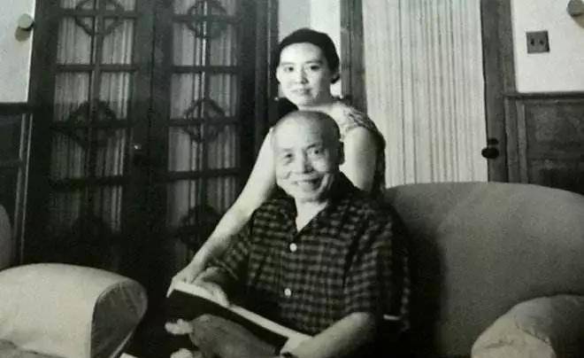 1965年7月18日,李宗仁的妻子郭德洁因乳腺癌而病逝, 丧妻之后的李宗仁