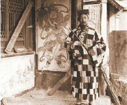 1940年八路军司令在狼牙山下遇一老道:愿为贵军抗击倭寇出力