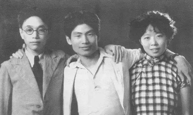 逃婚,离家出走,折腾爱情,人生短短31年,她一路奔波,始终落魄