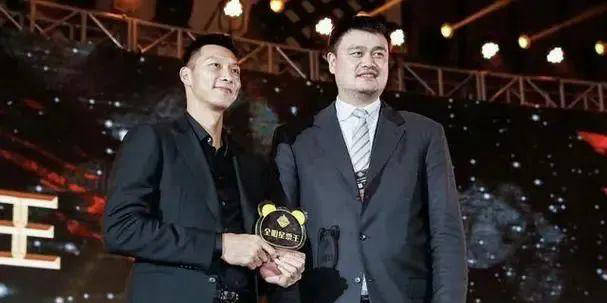 乔尔杰维奇正式下课,国产接班人选曝光,杜锋杨鸣表态,姚明痛批球队