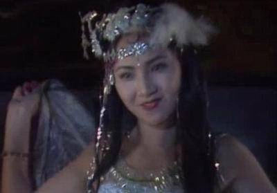 有此殊荣的女性就是托塔李天王的义女金鼻白毛老鼠精,那时金鼻白毛