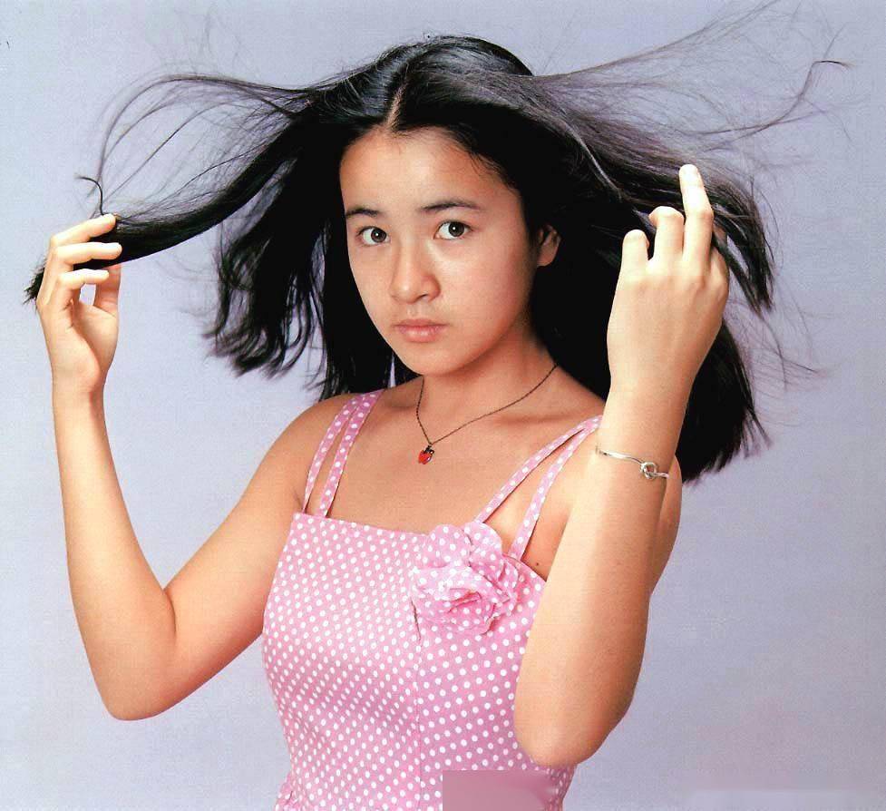 原田美枝子:这位日本女神的美貌与才情,真的让人难以抗拒,这谁顶得住!