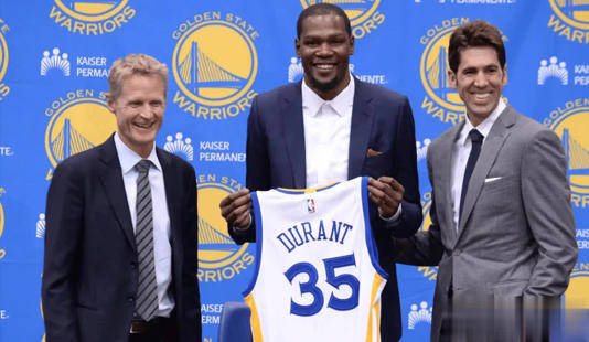 杜兰特加盟勇士联手库里,直言重建王朝,布克:一辈子都