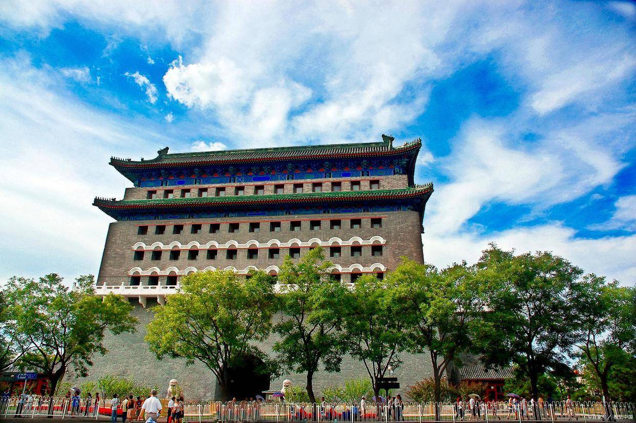 html京城九坛八庙中有四座位于南城,其中天坛和祈谷坛在现在的天坛