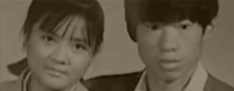 直到1996年,22岁的蒲德强经人介绍,认识了邻村一个叫赵明亮的女孩子.