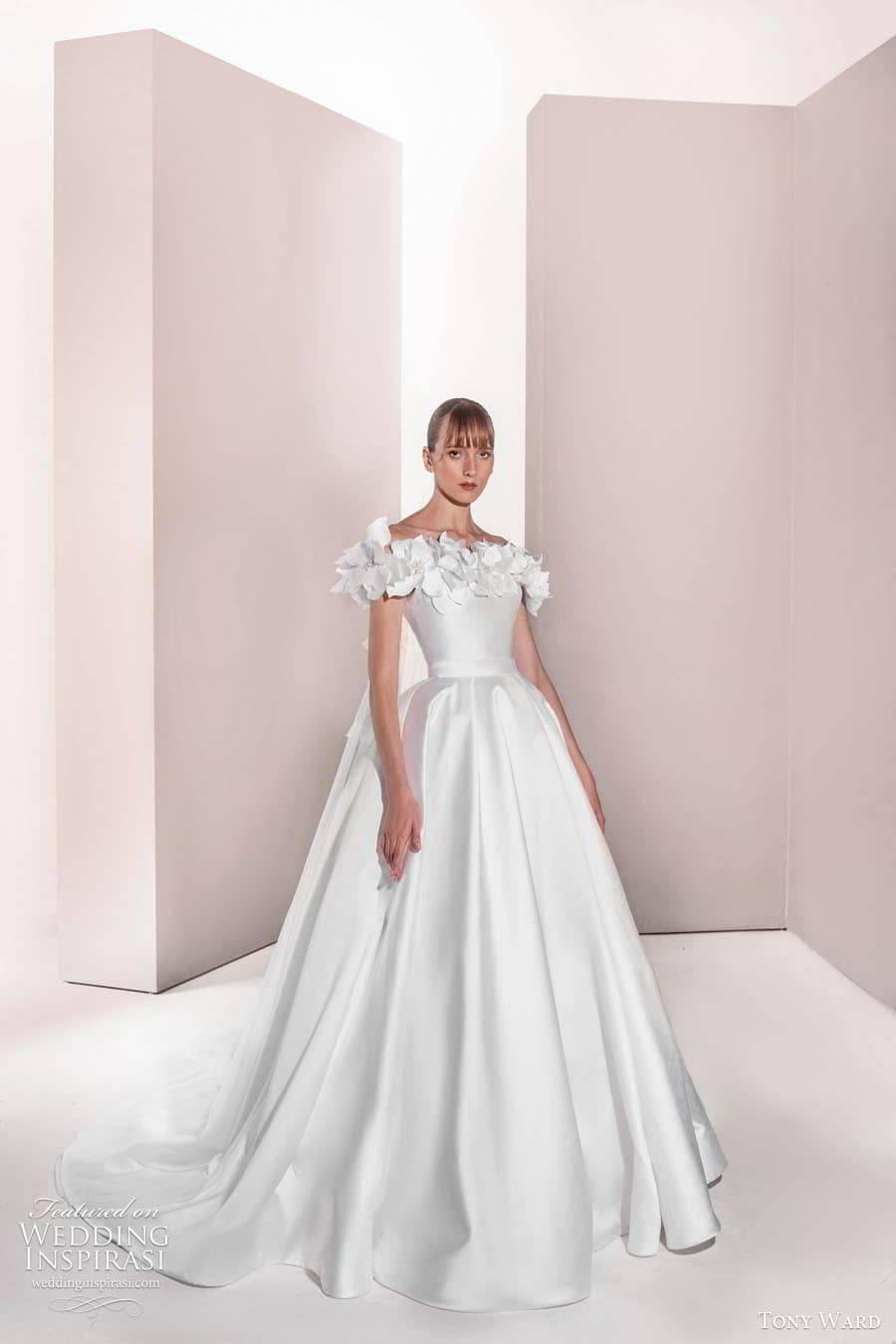 tony ward la mariée 2025 "the pollen dance" 春季婚纱系列_礼服