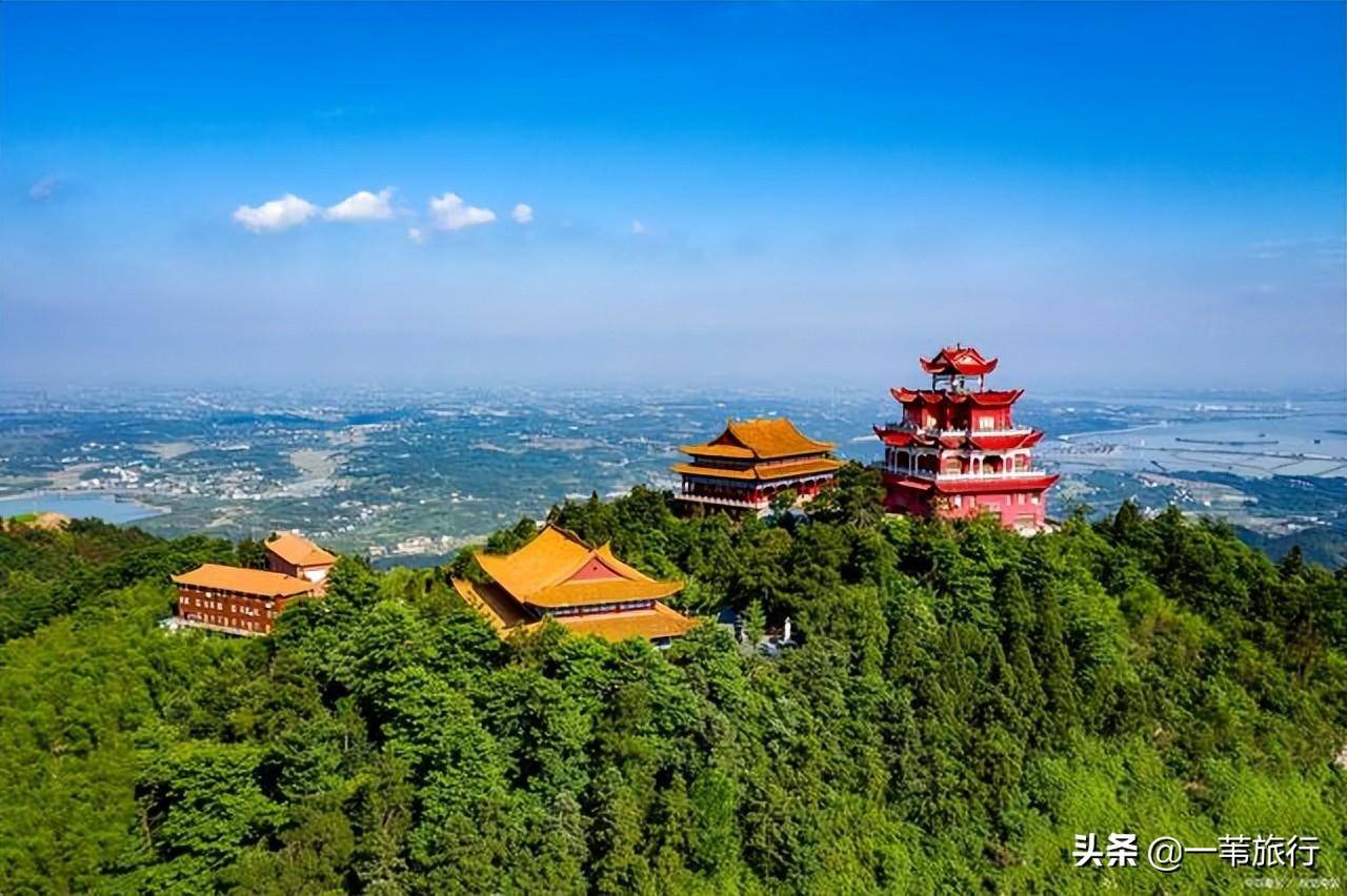 在国内数家桃花源景区中,湖南常德的中国桃花源似乎是最名正言顺的一