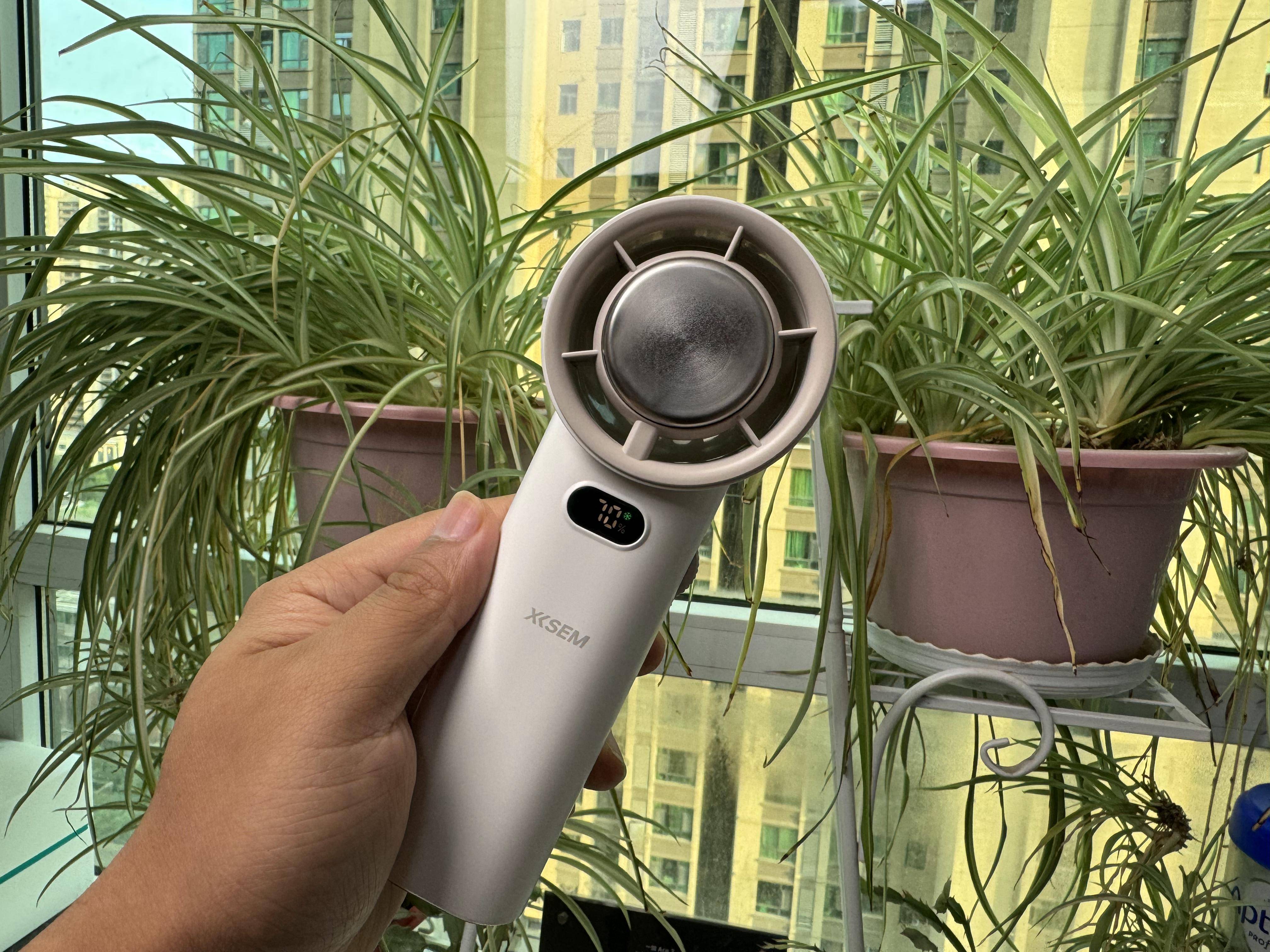 夏日必备神器:西圣Wind手持小风扇体验分享